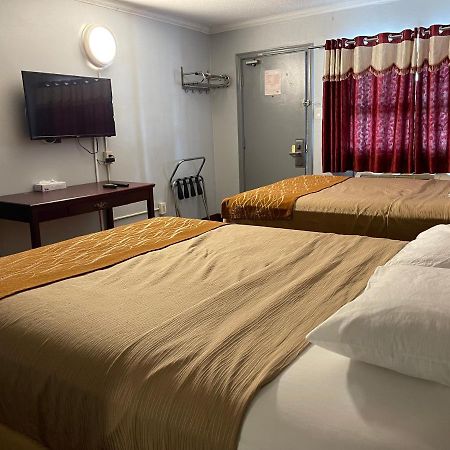 Liberty Inn Bowmanville Eksteriør billede